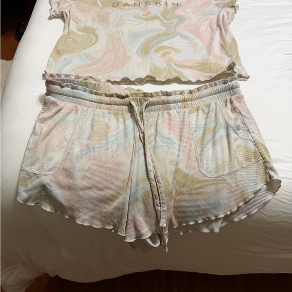 Danskin Other - Danskin Women's Swirl Pattern Pajama Set
